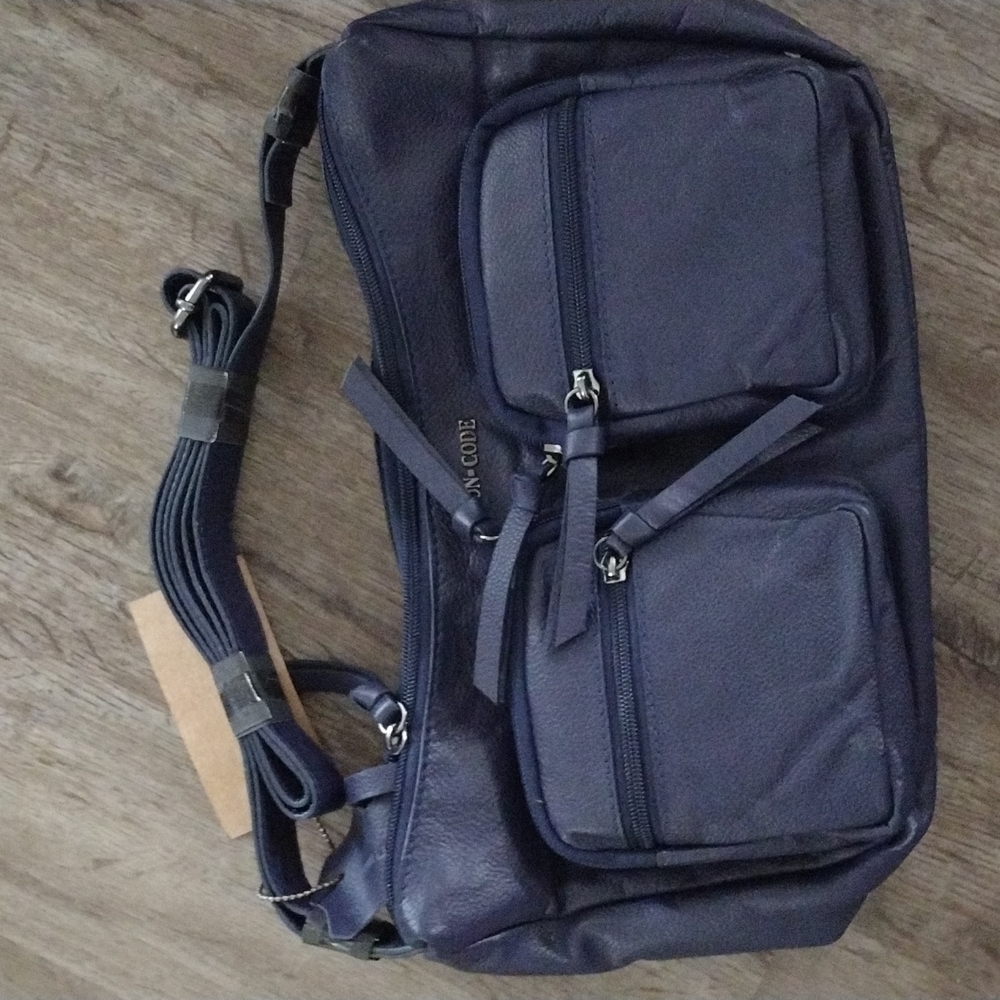 Leather crossbody bag